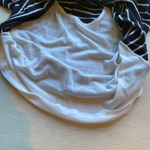 0133 Michael Kors Black White Striped Sweater Top Size L NWOT - Picture 7 of 10